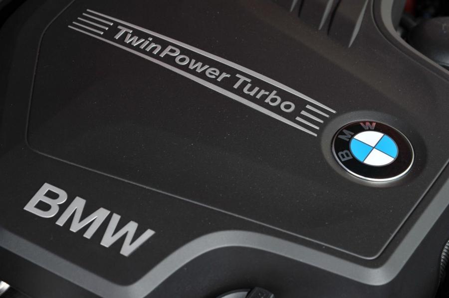  BMW 3-Series 2012 года  (фото 31 из 191)